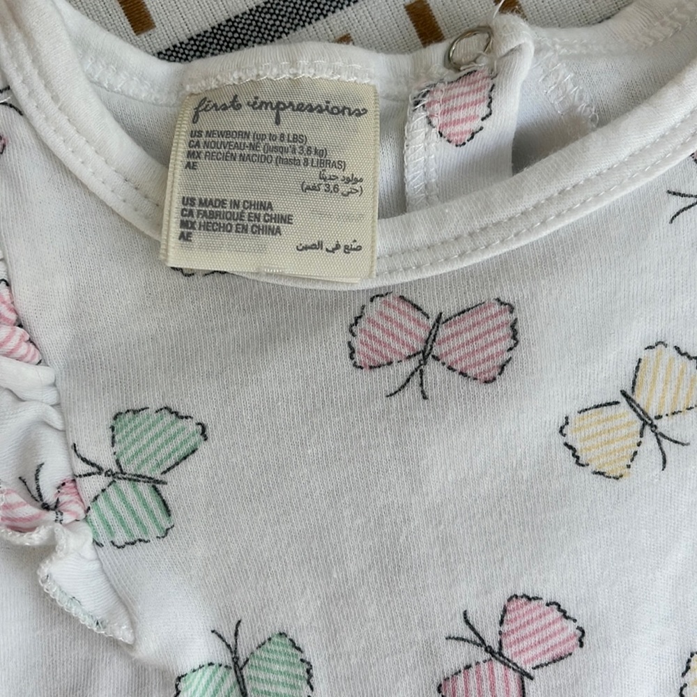 First Impressions Butterfly Footies‎ - Picture 2 of 5
